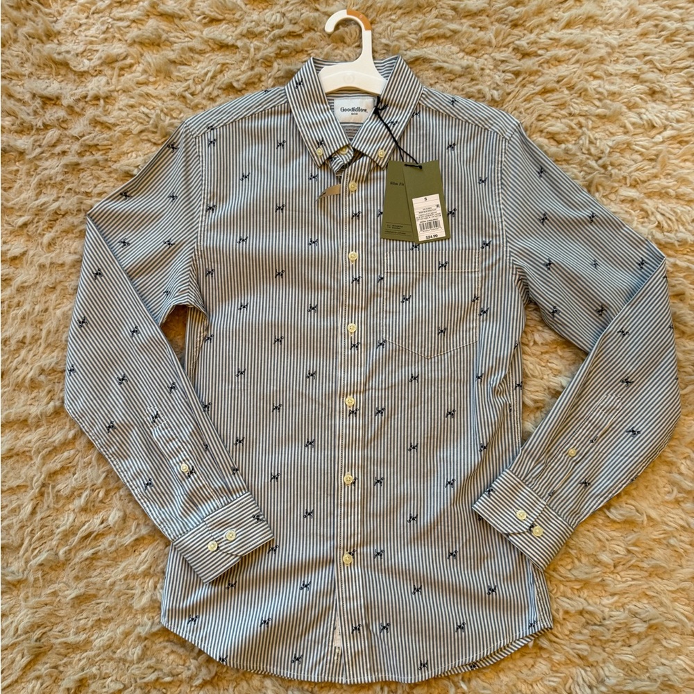 NWT Goodfellow & Co. Striped dress shirt with dogs Men’s size small. Slim Fit.